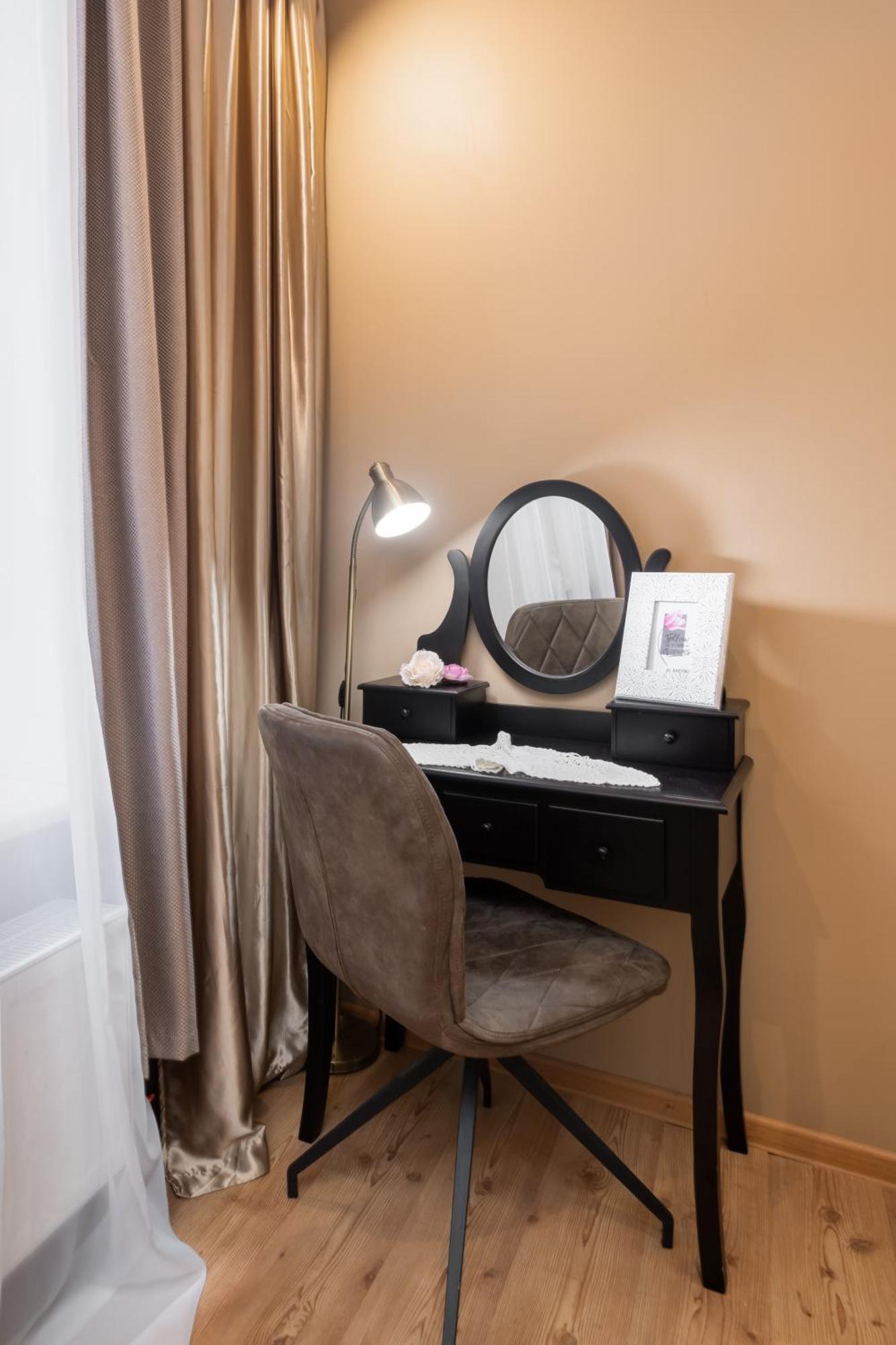 شقة Baltic Amber In Diplomatic District & Free Parking ريغا المظهر الخارجي الصورة